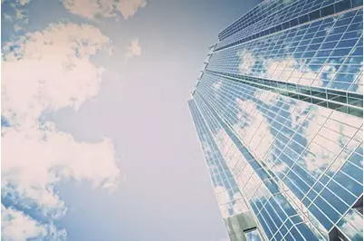 網(wǎng)上買保險(xiǎn)和線下買保險(xiǎn)哪種比較好？